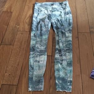 Lululemon nulux leggings 8